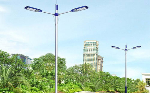 武都太阳能路灯地脚螺栓规格：防止倾倒的关键