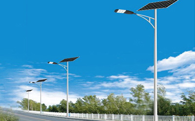 农村道路装武都太阳能路灯选多大瓦数实测